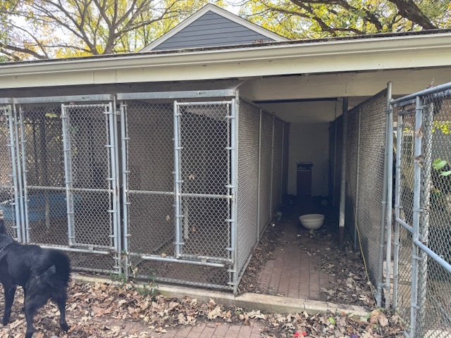 144 Algonquin Road Barrington Hills, IL 60010 - Photo 49 of 53 a view of a wooden door