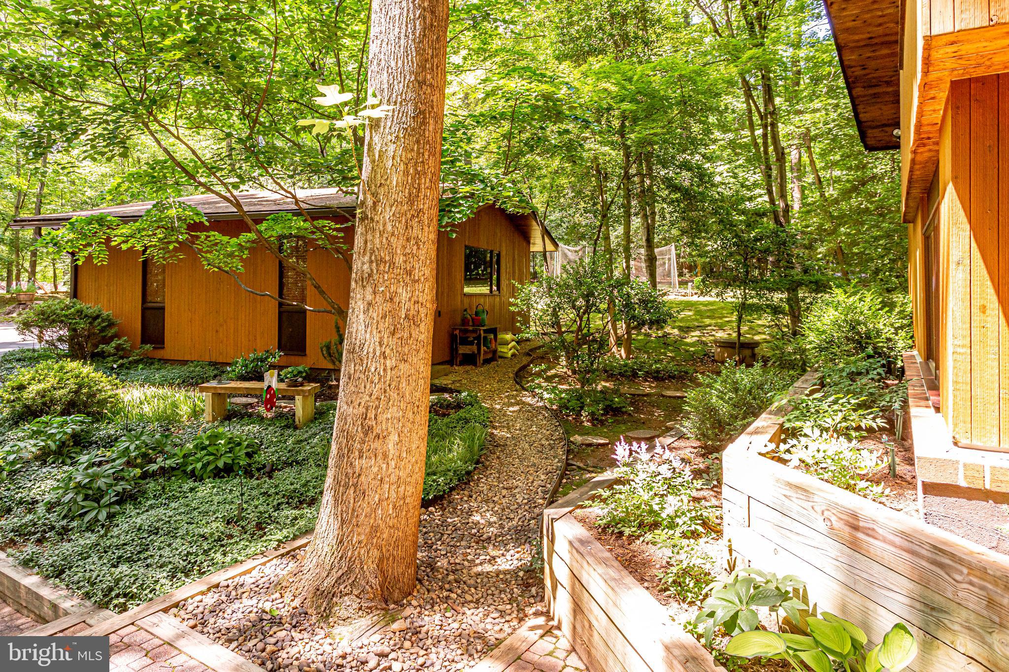 11606 Foxclove Road Reston, VA 20191 - Photo 77 of 80 Meandering Path to Garage