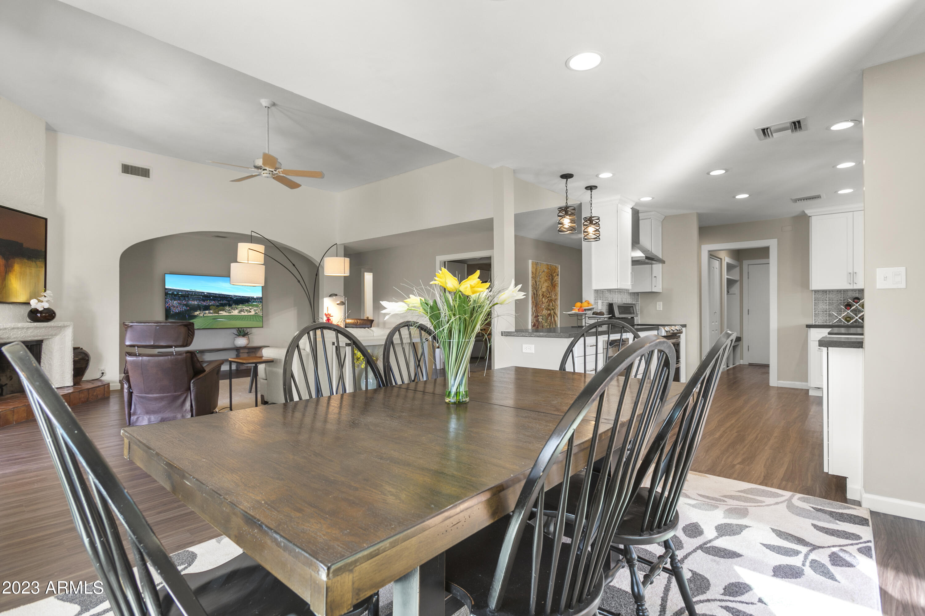 18535 East Parada Circle Rio Verde, AZ 85263 - Photo 11 of 46 Dining area