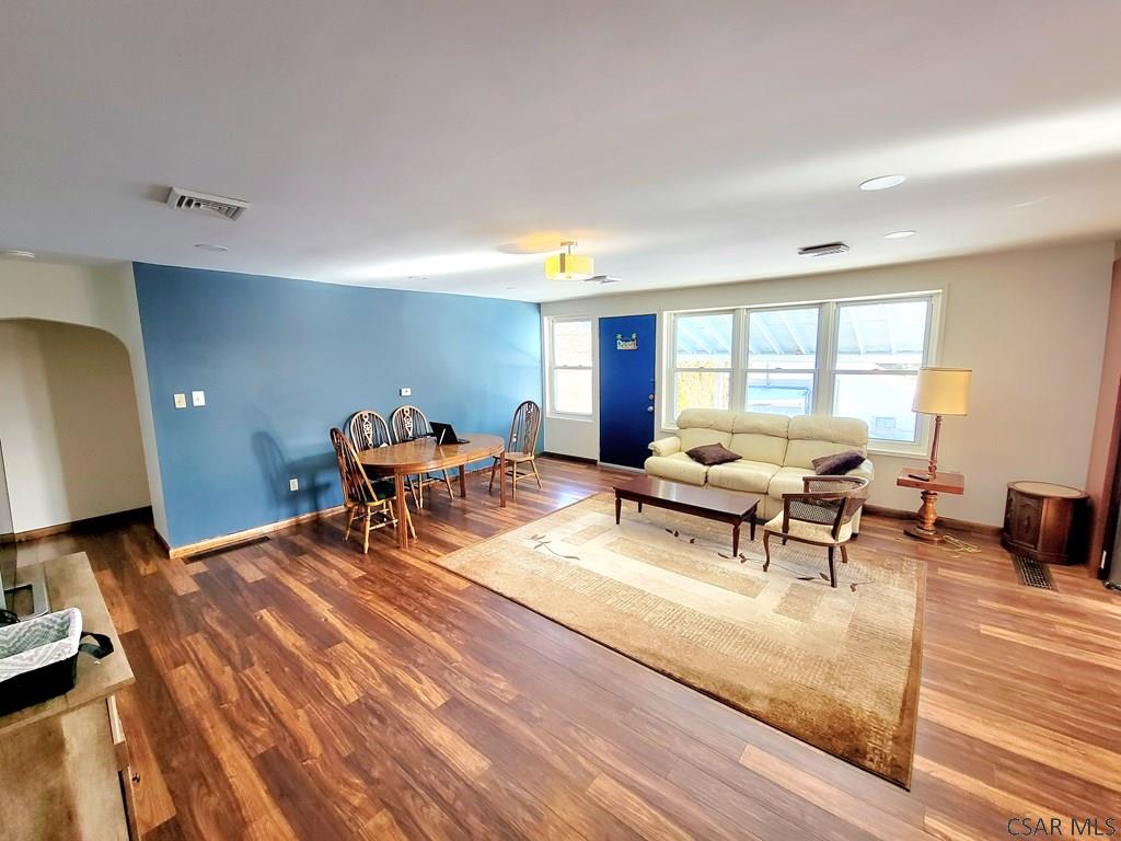 437 South Clearfield Street Johnstown, PA 15905 - Photo 6 of 15