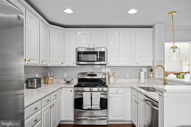 $539,000 | 15224 Rosemont Manor Drive, Haymarket, VA 20169