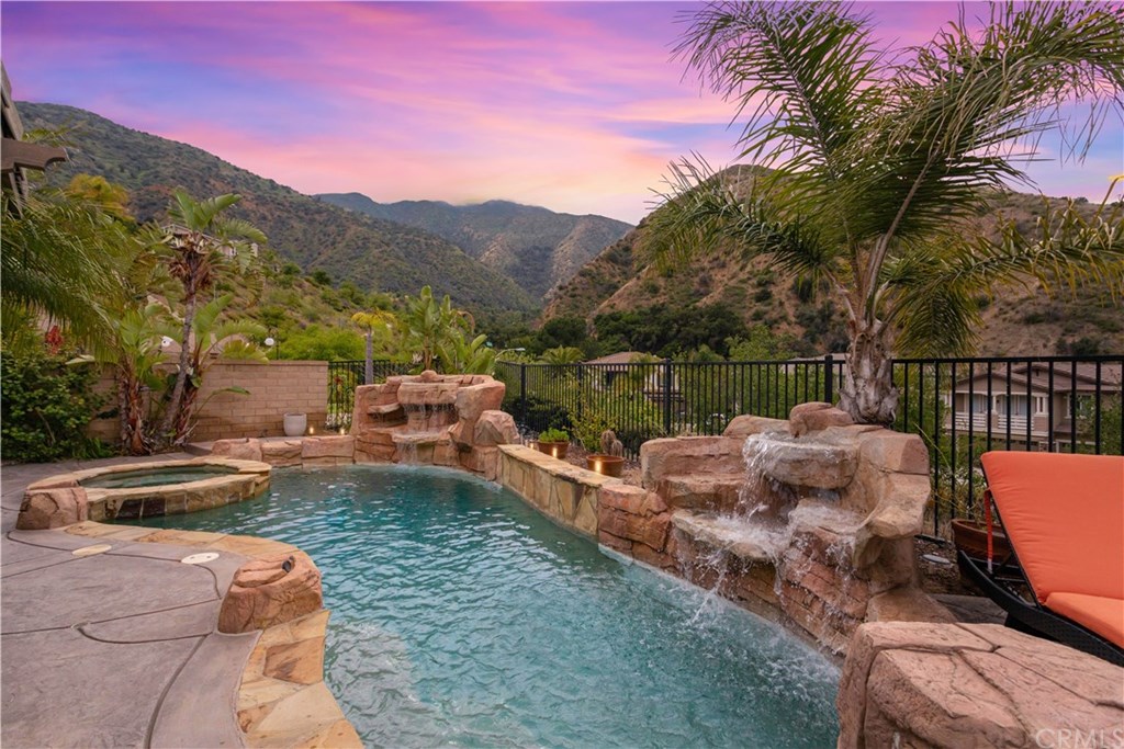 2396 Sageleaf Circle Corona, CA 92882 - Photo 5 of 56