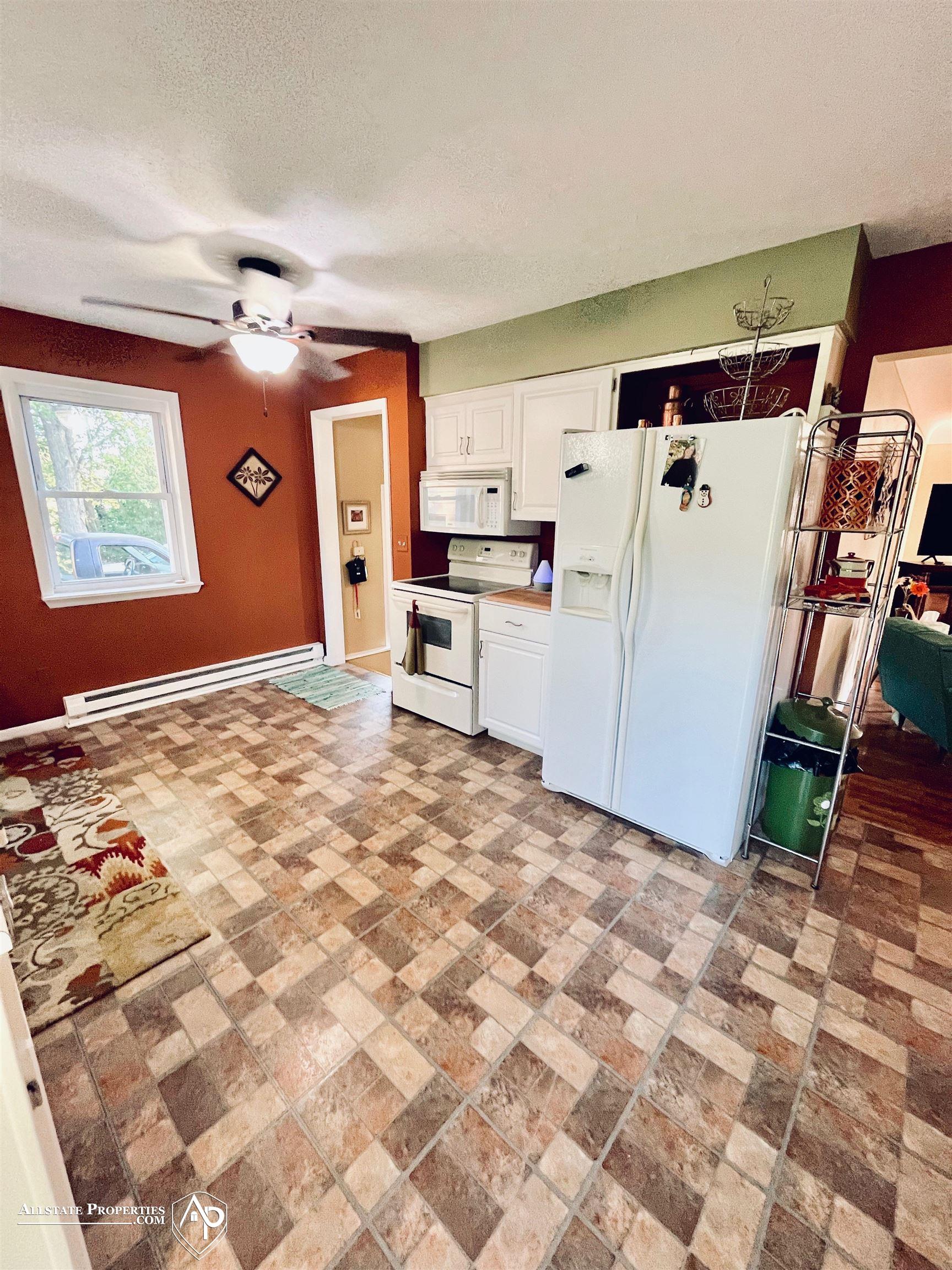 4234 North Gale Road Davison, MI 48423 - Photo 11 of 45 50088244-10.JPG