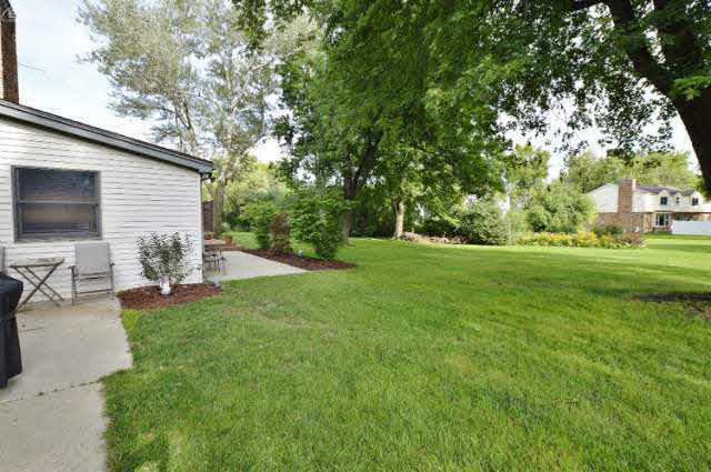 5123 Tree Hill Road Grand Blanc, MI 48439 - Photo 12 of 58 21210837-11.JPG