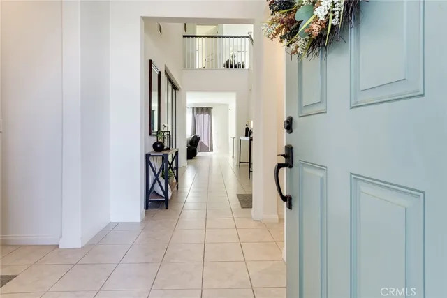 a view of entryway and hall