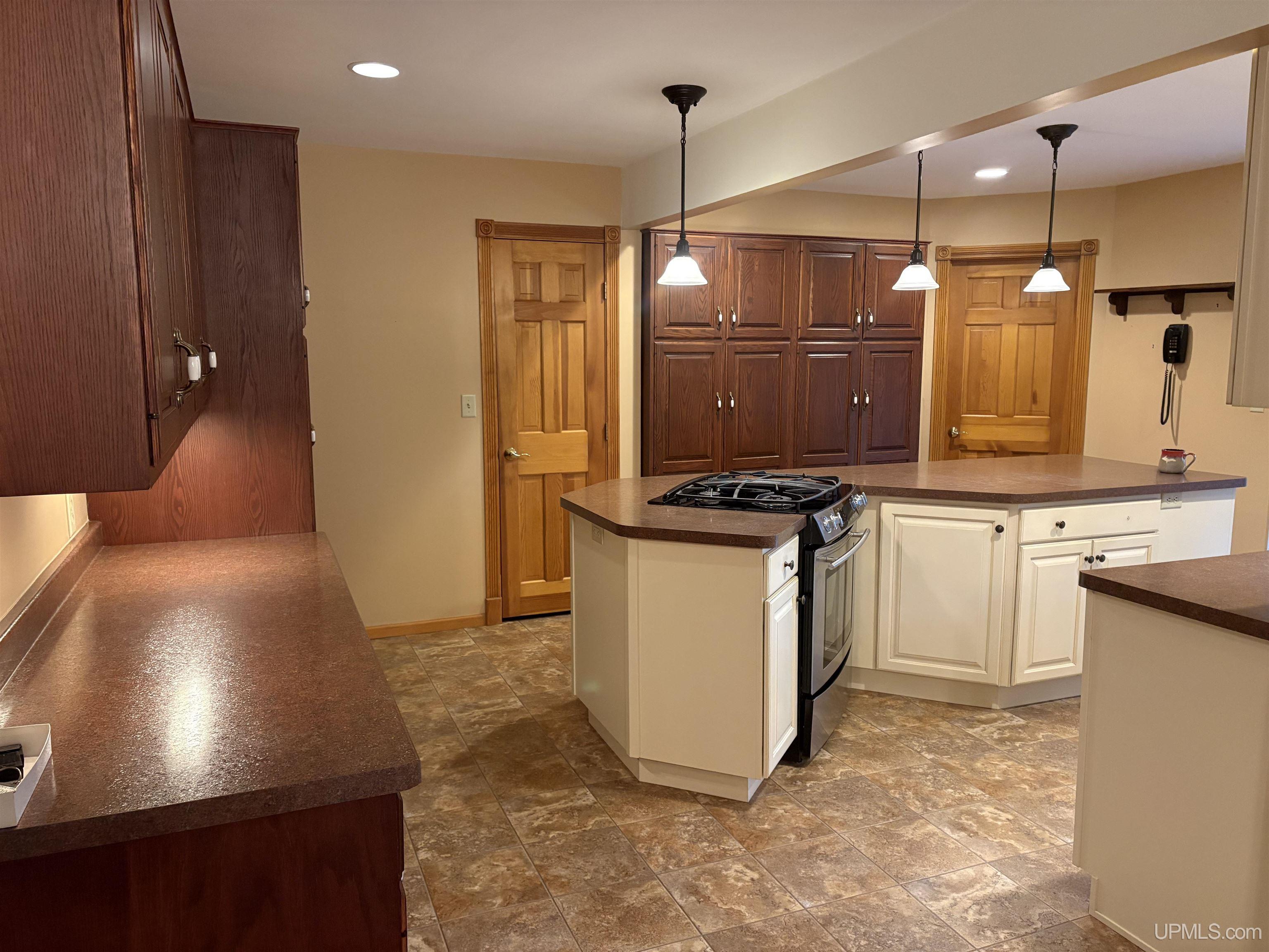 274 Riverside Road Marquette, MI 49855 - Photo 14 of 45 Gallery Image 14