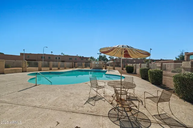 a view of parking area