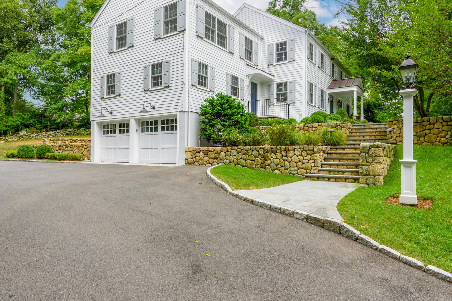 31 Briar Brae Road Darien, CT 06820 - Photo 3 of 40 a view of a house with a yard