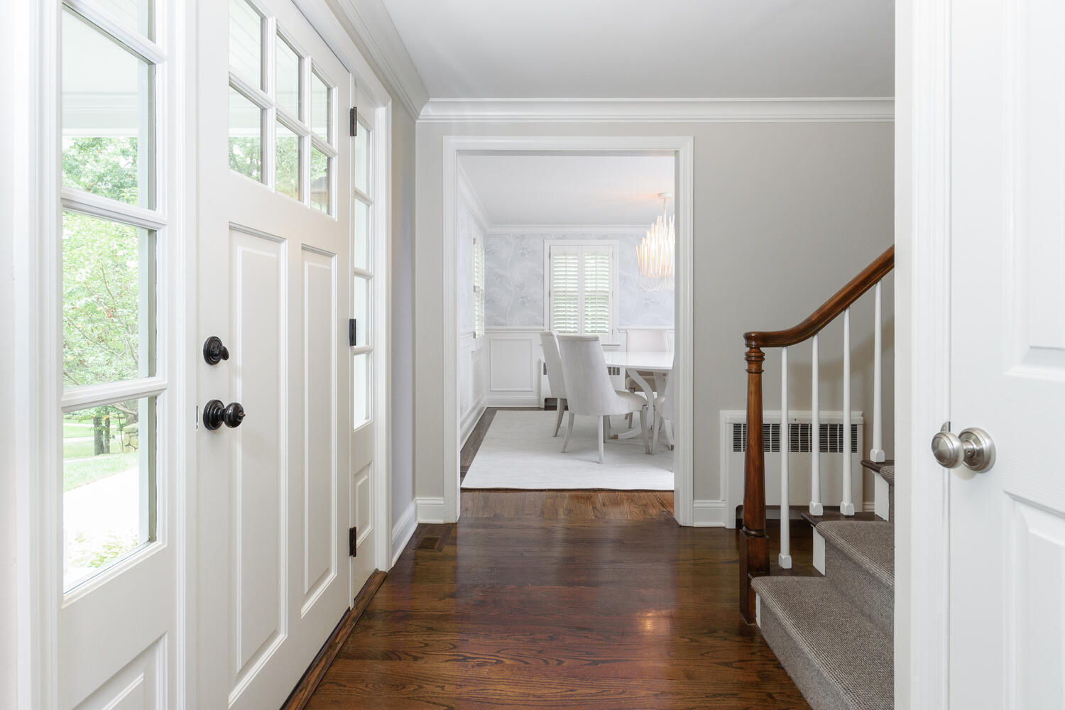 31 Briar Brae Road Darien, CT 06820 - Photo 8 of 40 a view of a hallway with wooden floor and staircase