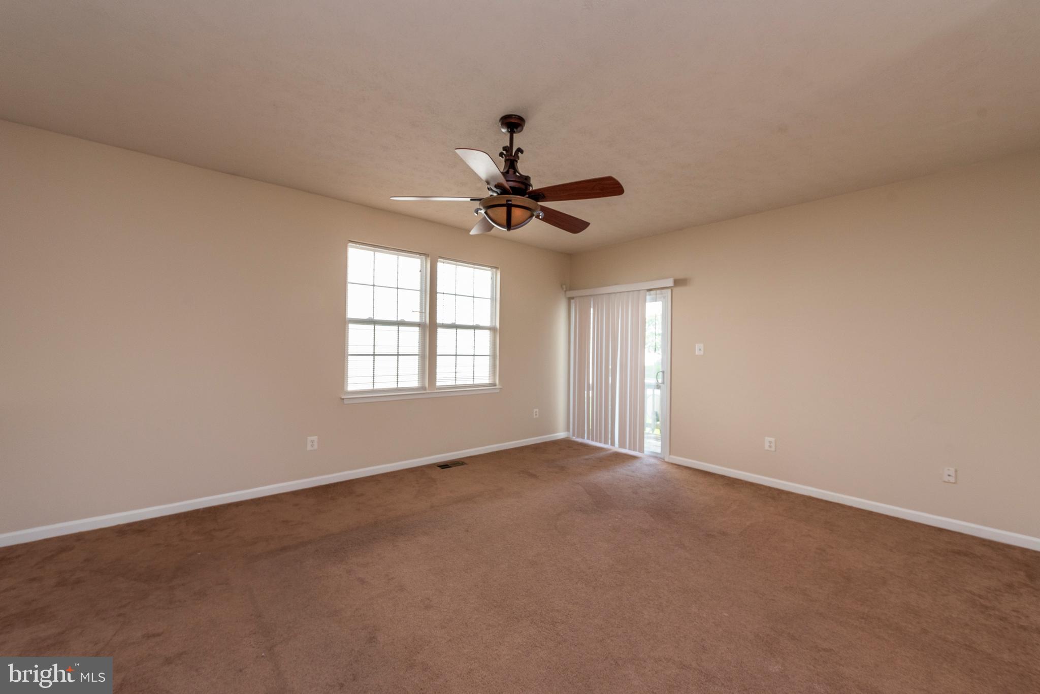 718 MacDill Road Baltimore, MD 21220 - Photo 11 of 34 Family Room