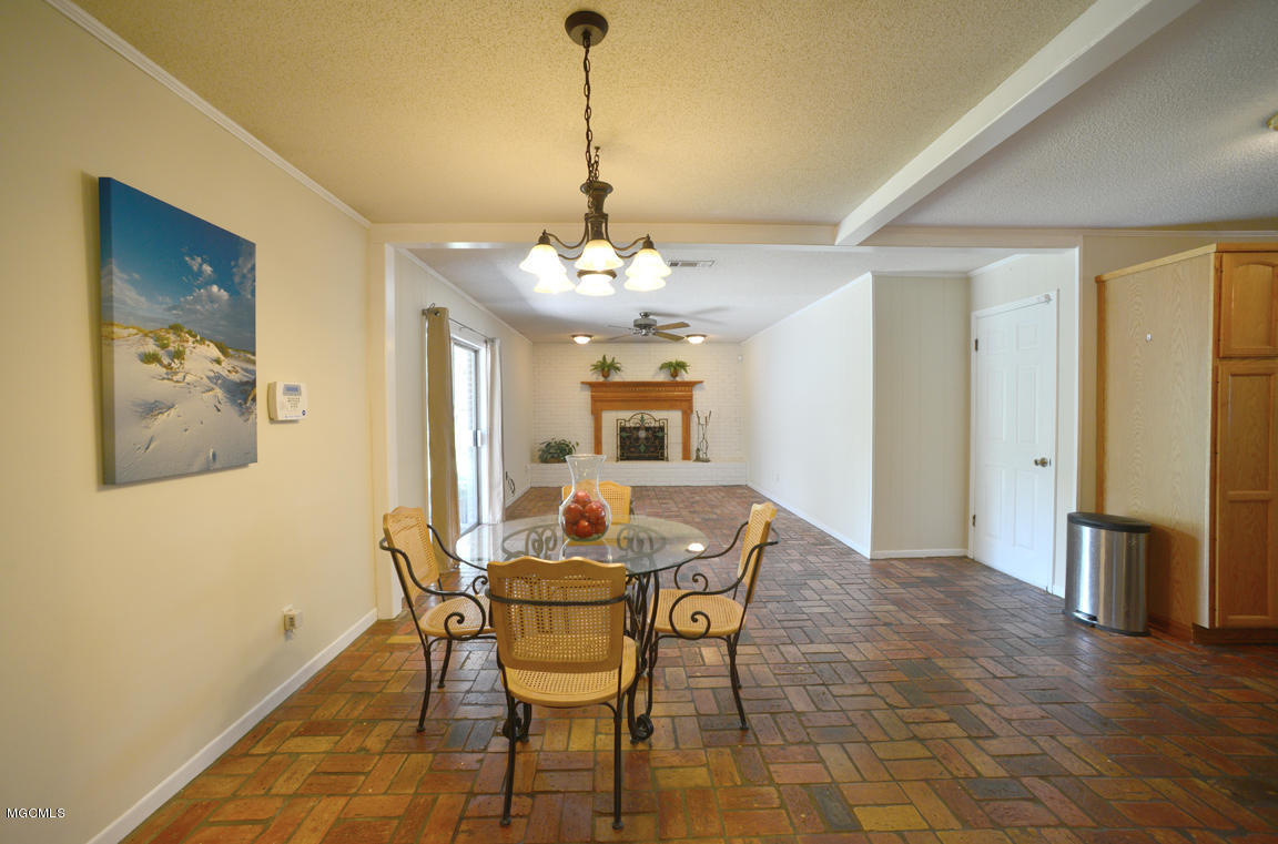 3415 Nottingham Road Ocean Springs, MS 39564 - Photo 7 of 22 DSC_8577