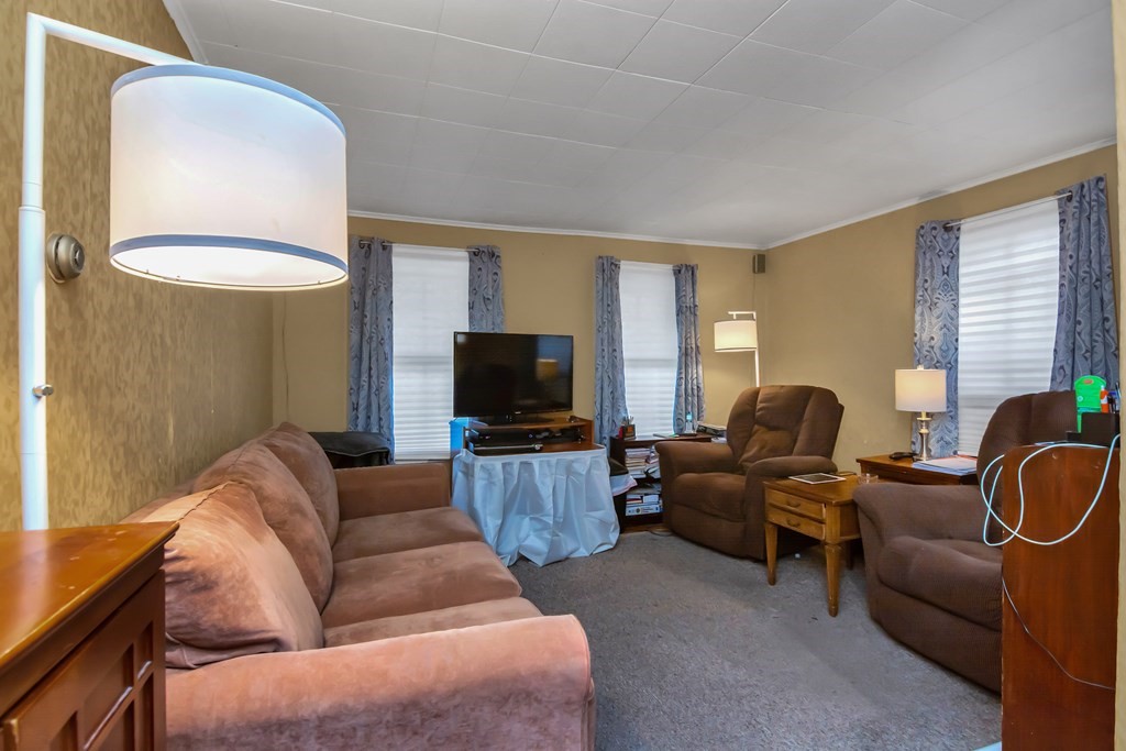 3 Percival Street Maynard, MA 01754 - Photo 6 of 32 Gallery Image 6