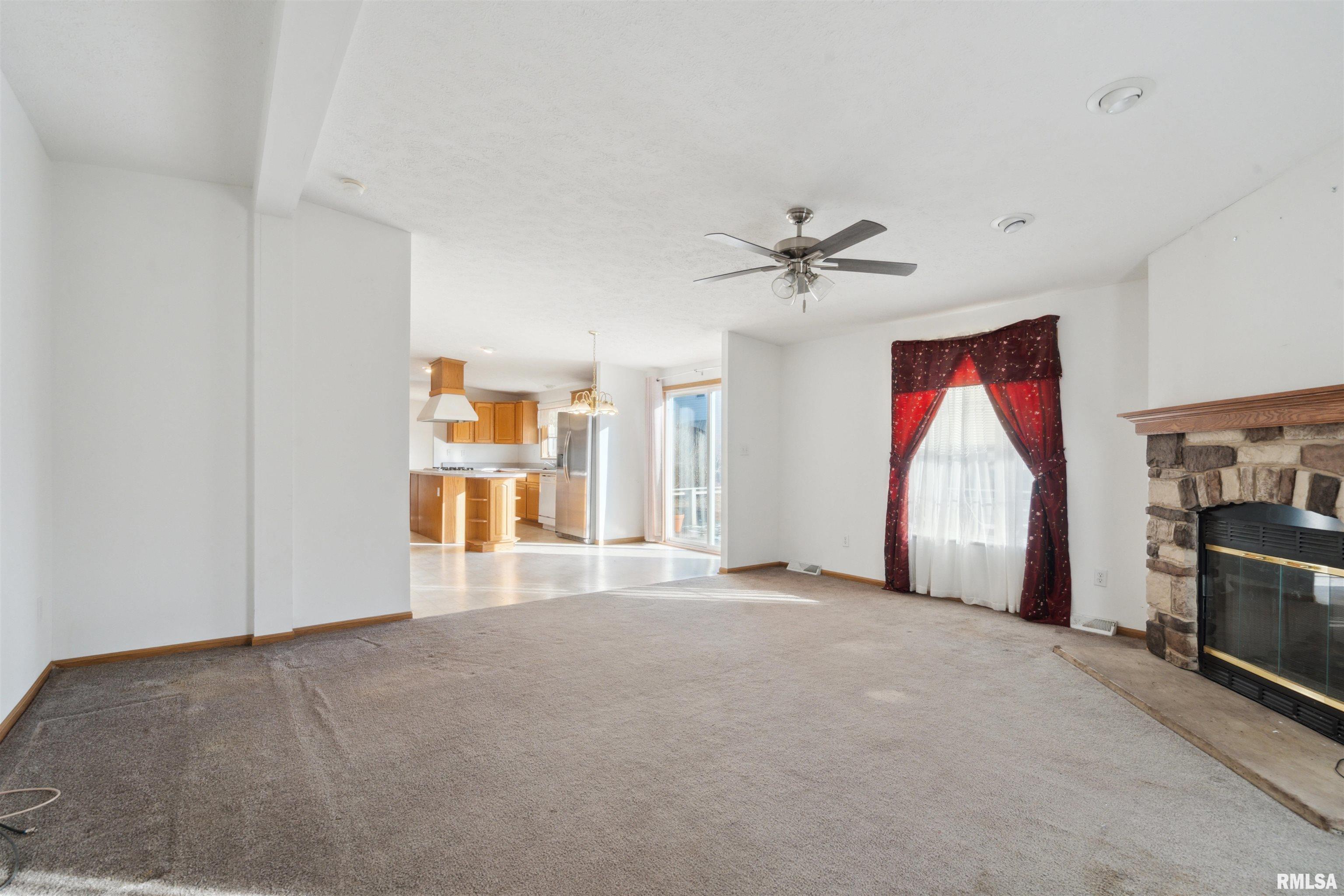 402 Harding Avenue Lowden, IA 52255 - Photo 12 of 26 Gallery Image 12