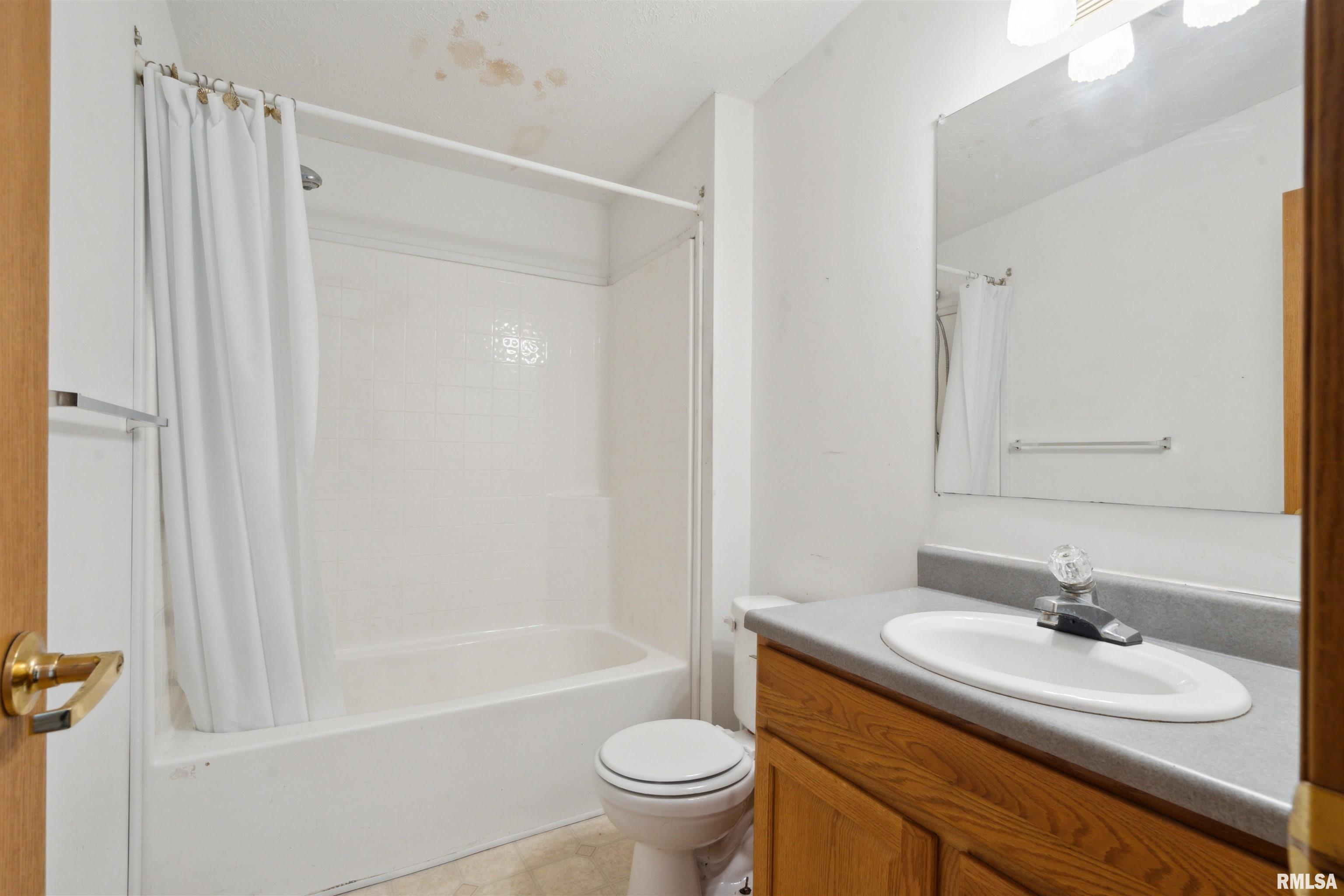 402 Harding Avenue Lowden, IA 52255 - Photo 16 of 26 Gallery Image 16