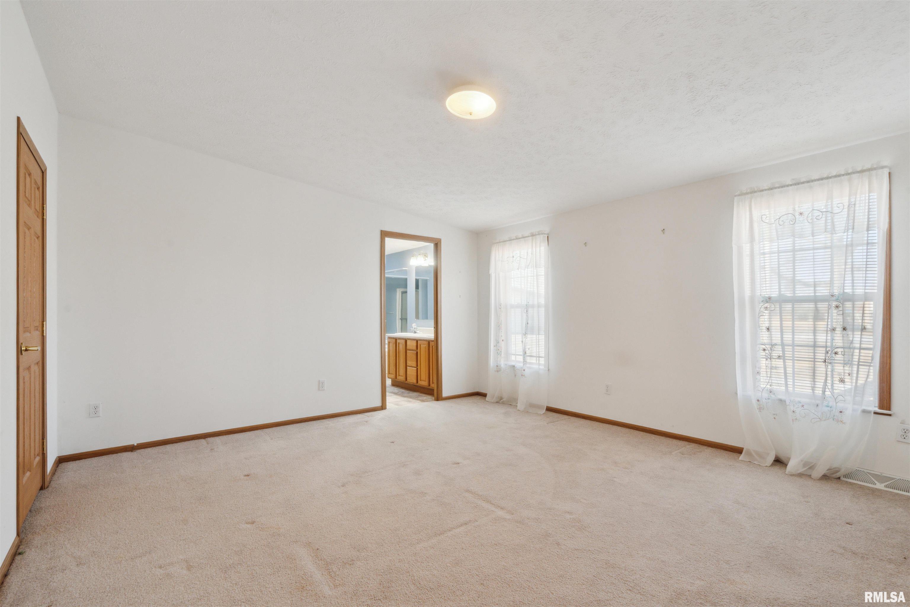 402 Harding Avenue Lowden, IA 52255 - Photo 19 of 26 Gallery Image 19