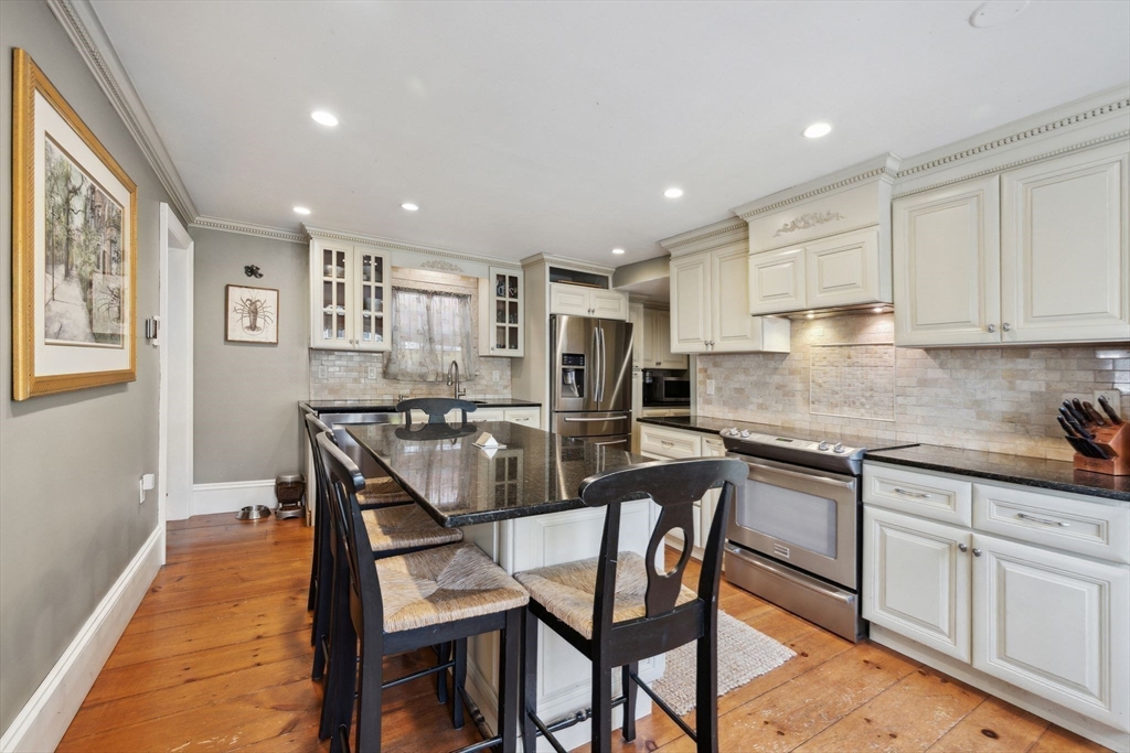 460 Main Street Amesbury, MA 01913 - Photo 16 of 37