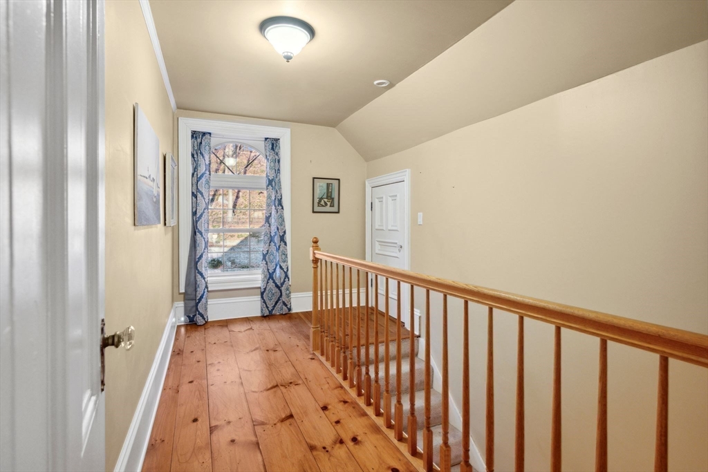 460 Main Street Amesbury, MA 01913 - Photo 25 of 37