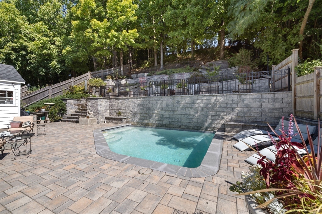 460 Main Street Amesbury, MA 01913 - Photo 30 of 37