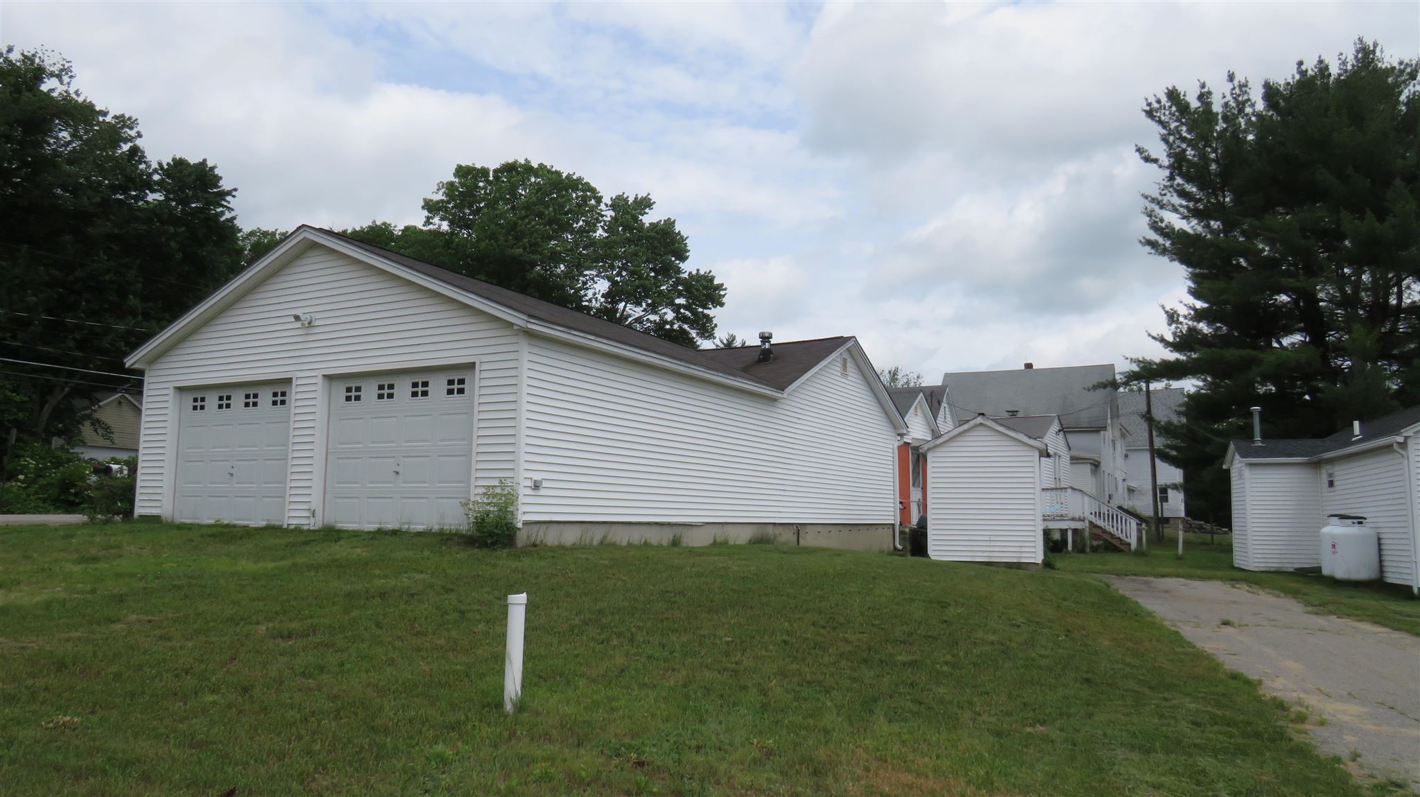 177 Rockingham Road Auburn, NH 03032 - Photo 5 of 6