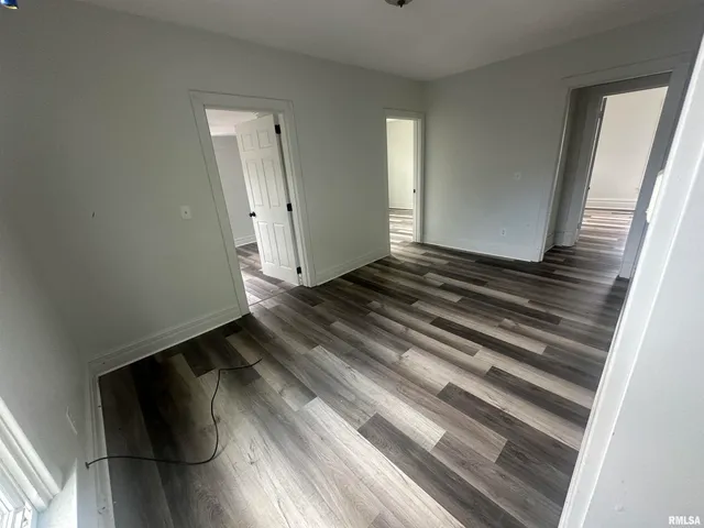 $990 | 723 West Armstrong Avenue, Unit B, Peoria, IL 61606