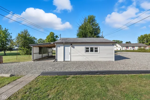 $209,900 | 11264 South Main Street, Flat Rock, IN 47234