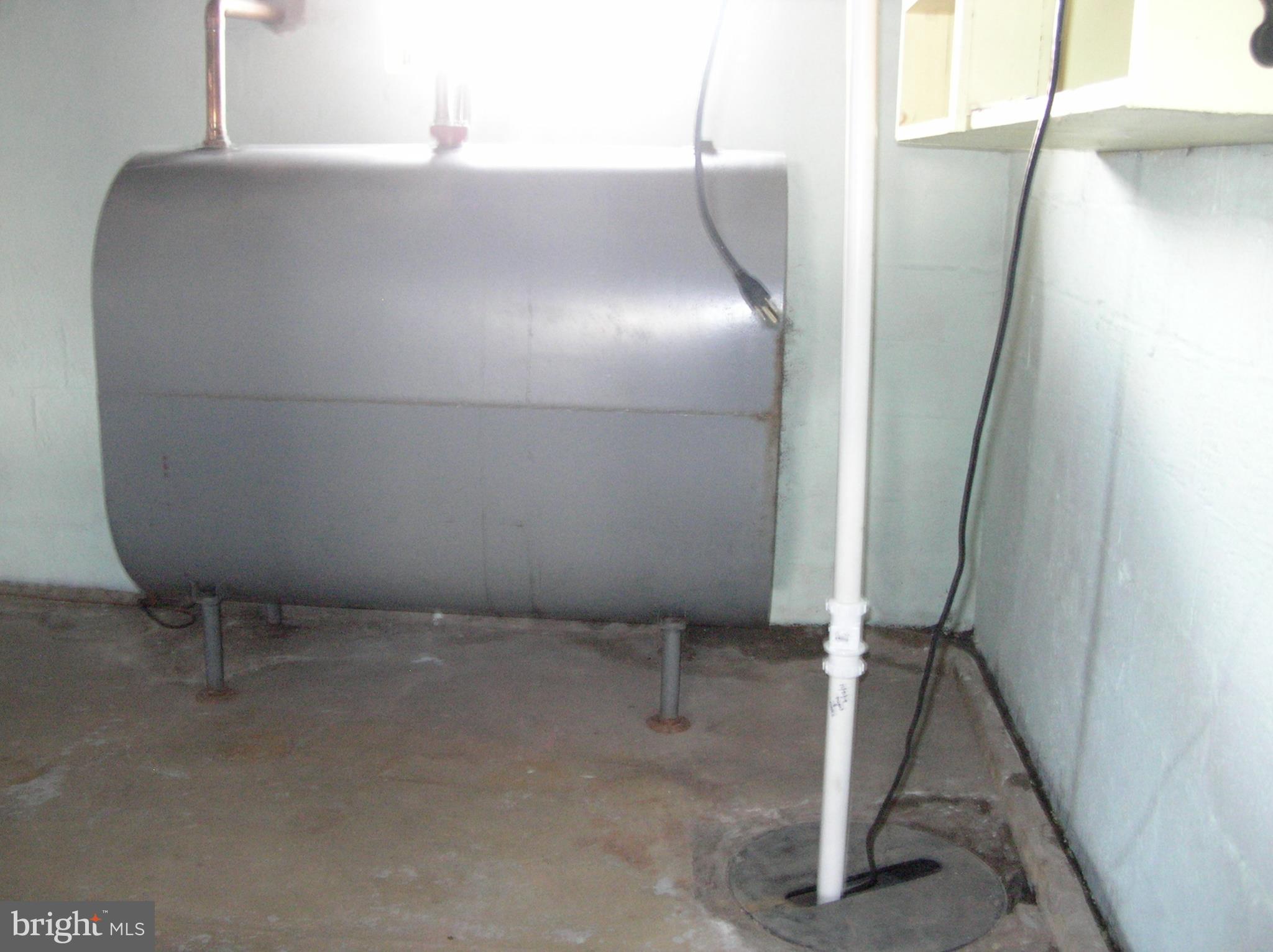 1642 Clearview Road Lansdale, PA 19446 - Photo 23 of 32 Oil tank