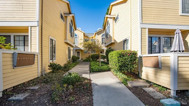 $405,000 | 105 Devonwood, Hercules, CA 94547