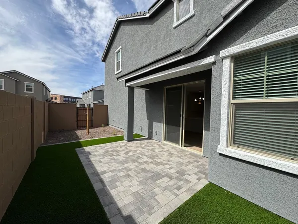 $2,695 | 25936 North 22nd Lane, Phoenix, AZ 85085