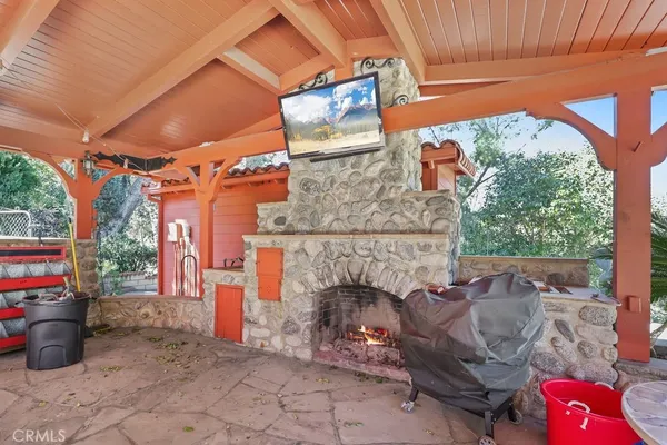 $2,095,000 | 1804 Valle Vista Drive, Redlands, CA 92373