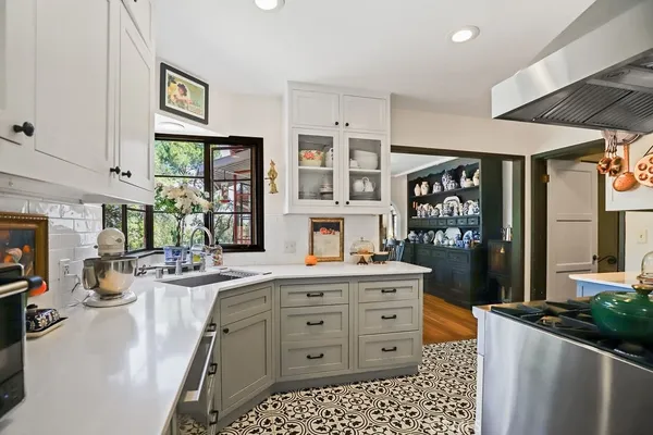 $2,095,000 | 1804 Valle Vista Drive, Redlands, CA 92373