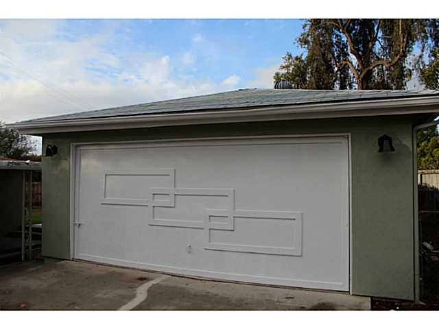 1373 Bonair Road Vista, CA 92084 - Photo 2 of 9