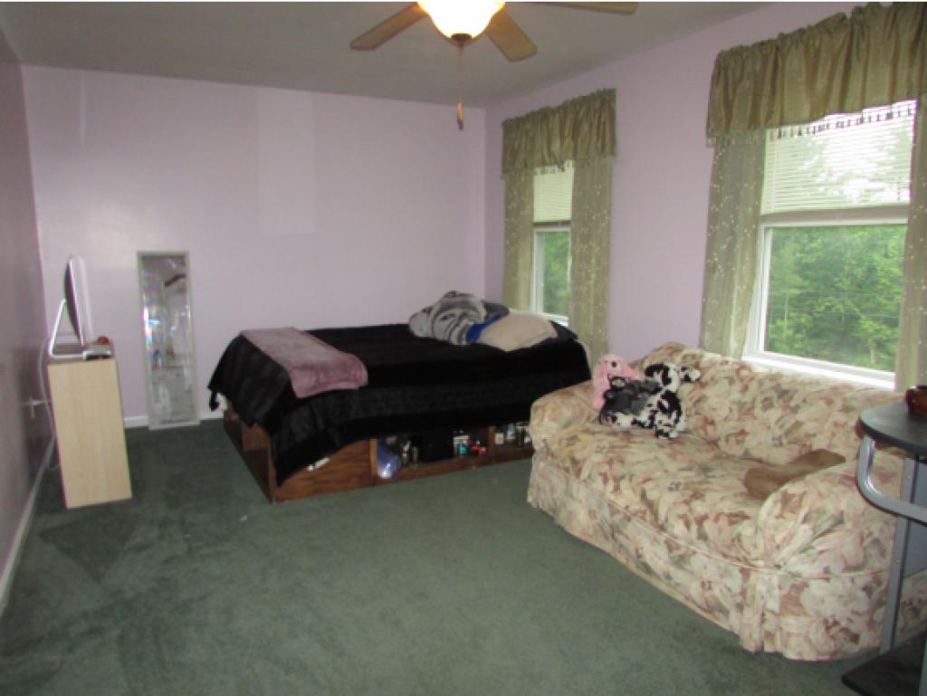 77 Raymond Road Deerfield, NH 03037 - Photo 18 of 23