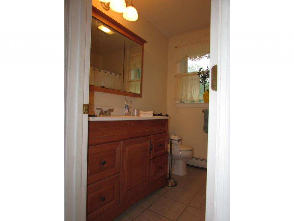 77 Raymond Road Deerfield, NH 03037 - Photo 21 of 23