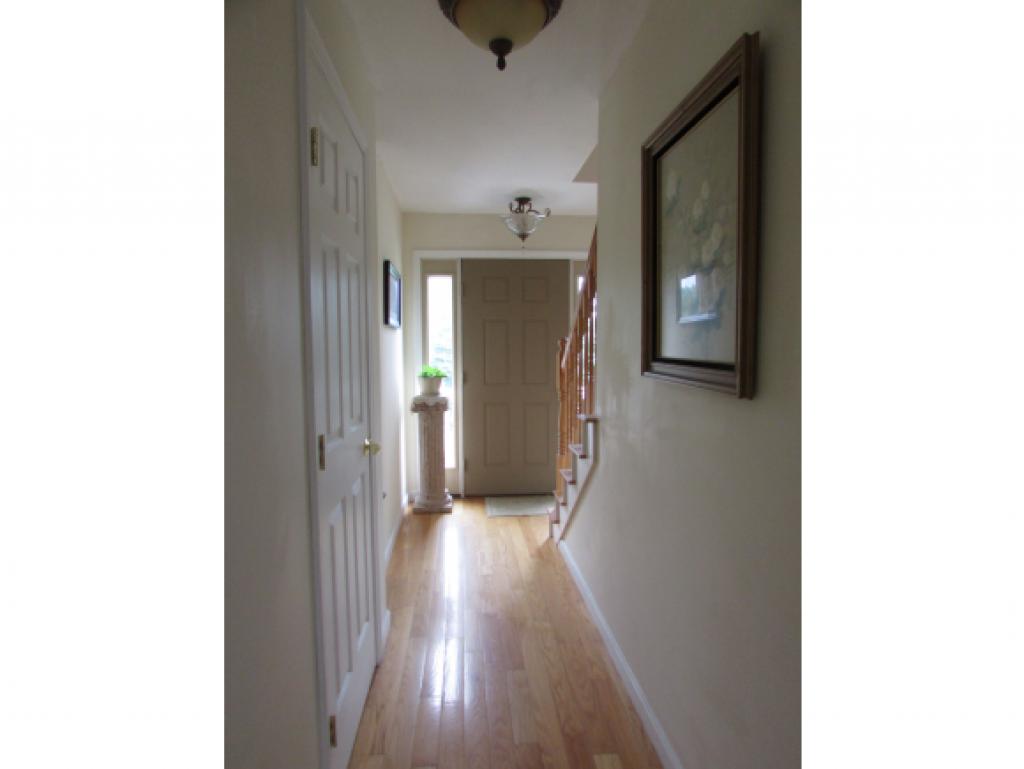 77 Raymond Road Deerfield, NH 03037 - Photo 4 of 23
