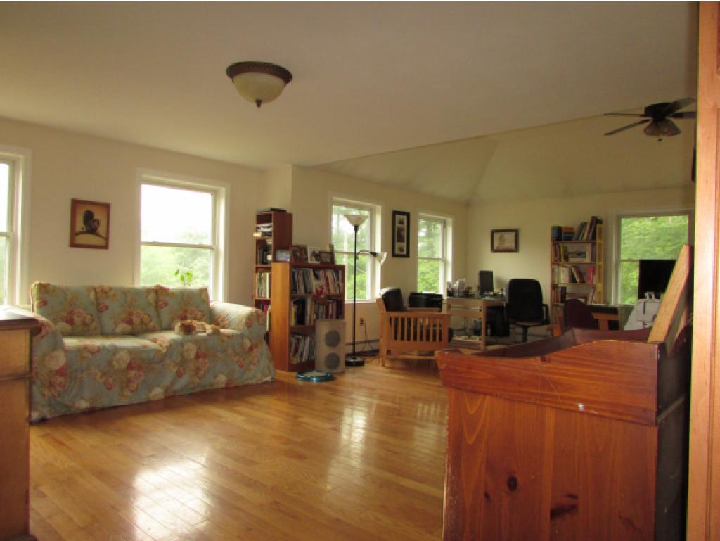 77 Raymond Road Deerfield, NH 03037 - Photo 5 of 23