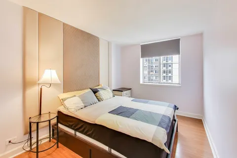 $2,100 | 1339 North Dearborn Street, Unit 5G, Chicago, IL 60610