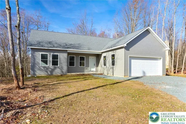 $360,000 | 102 Eagle View Run, Long Pond, PA 18334
