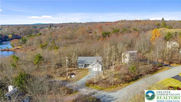 $360,000 | 102 Eagle View Run, Long Pond, PA 18334