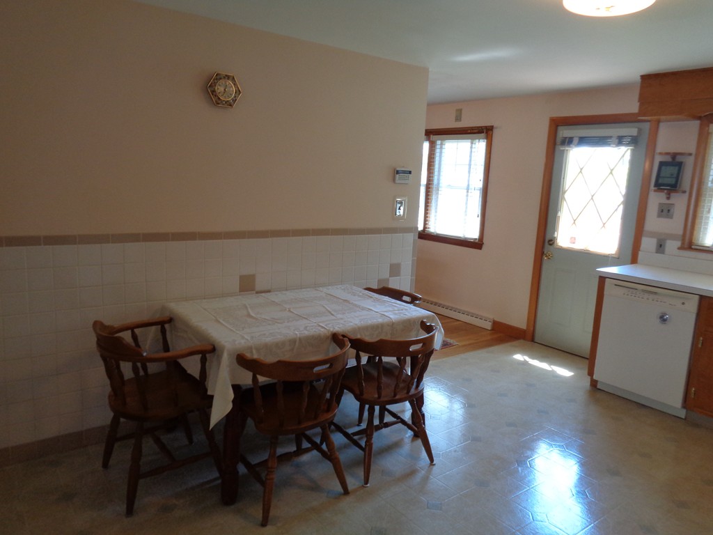 3 Carlida Road Stoneham, MA 02180 - Photo 5 of 22 Gallery Image 5