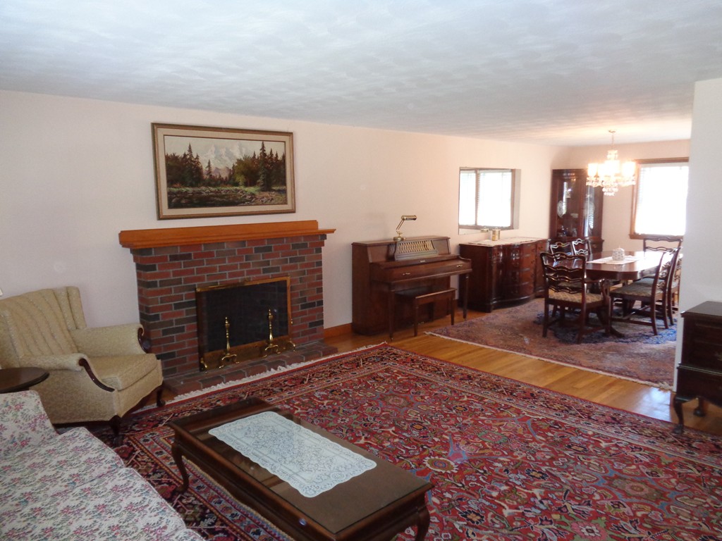 3 Carlida Road Stoneham, MA 02180 - Photo 6 of 22 Gallery Image 6