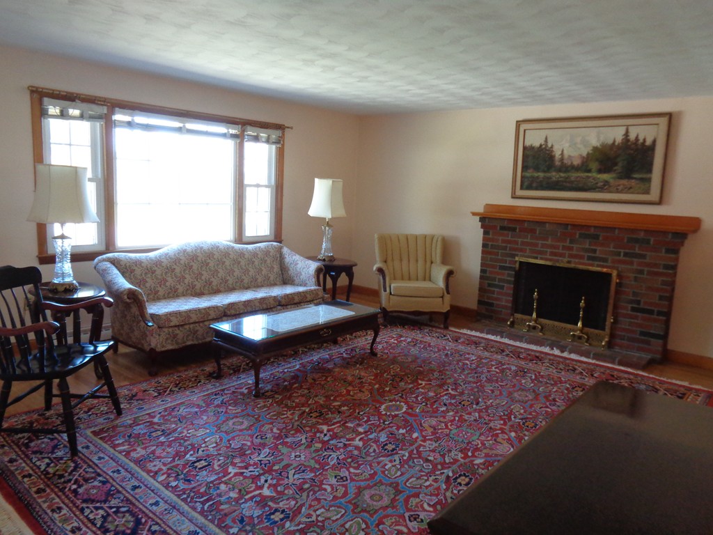 3 Carlida Road Stoneham, MA 02180 - Photo 7 of 22 Gallery Image 7