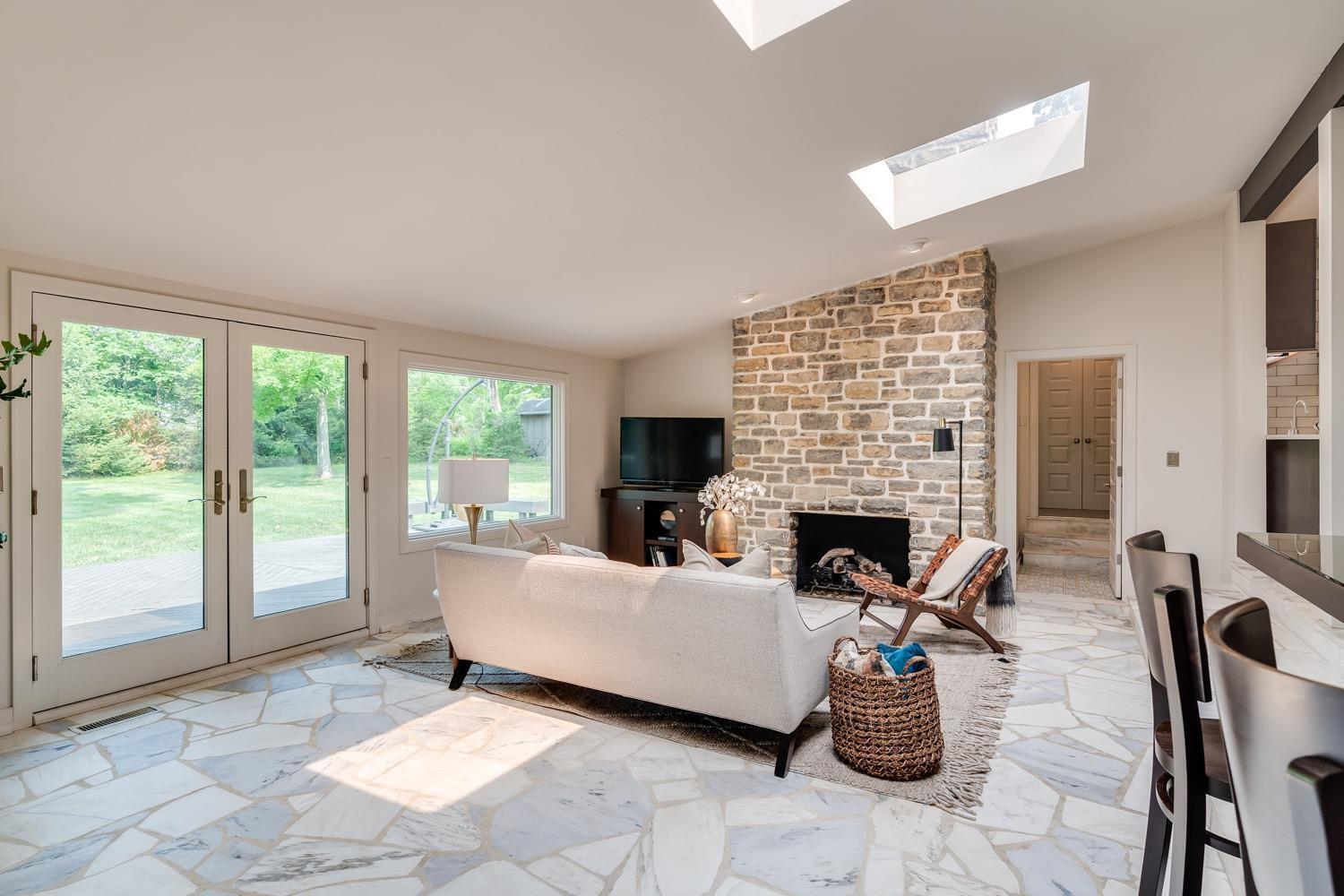 6425 Shadyglen Road Cincinnati, OH 45243 - Photo 21 of 48 Gallery Image 21