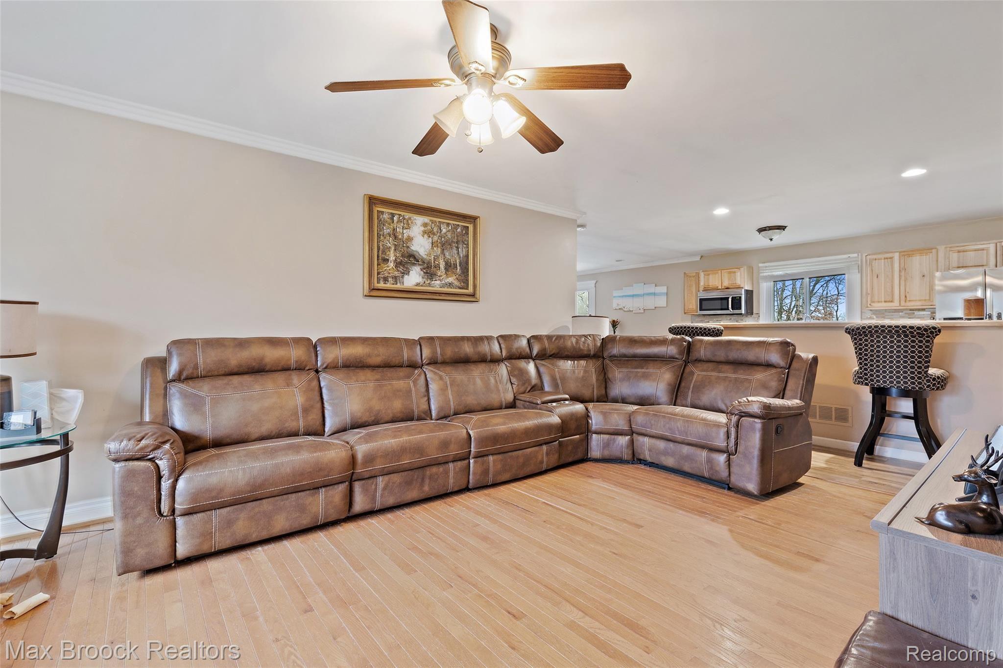 1990 White Lake Road Highland, MI 48356 - Photo 12 of 24 1990 White Lake Road-15.jpg