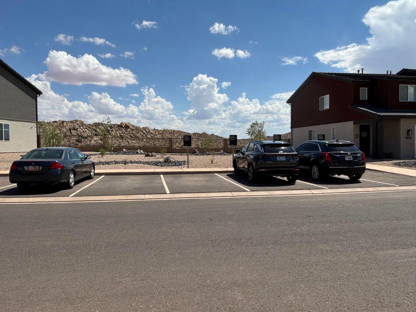 3898 East Fossil Way Washington, UT 84780 - Photo 30 of 31 Parking