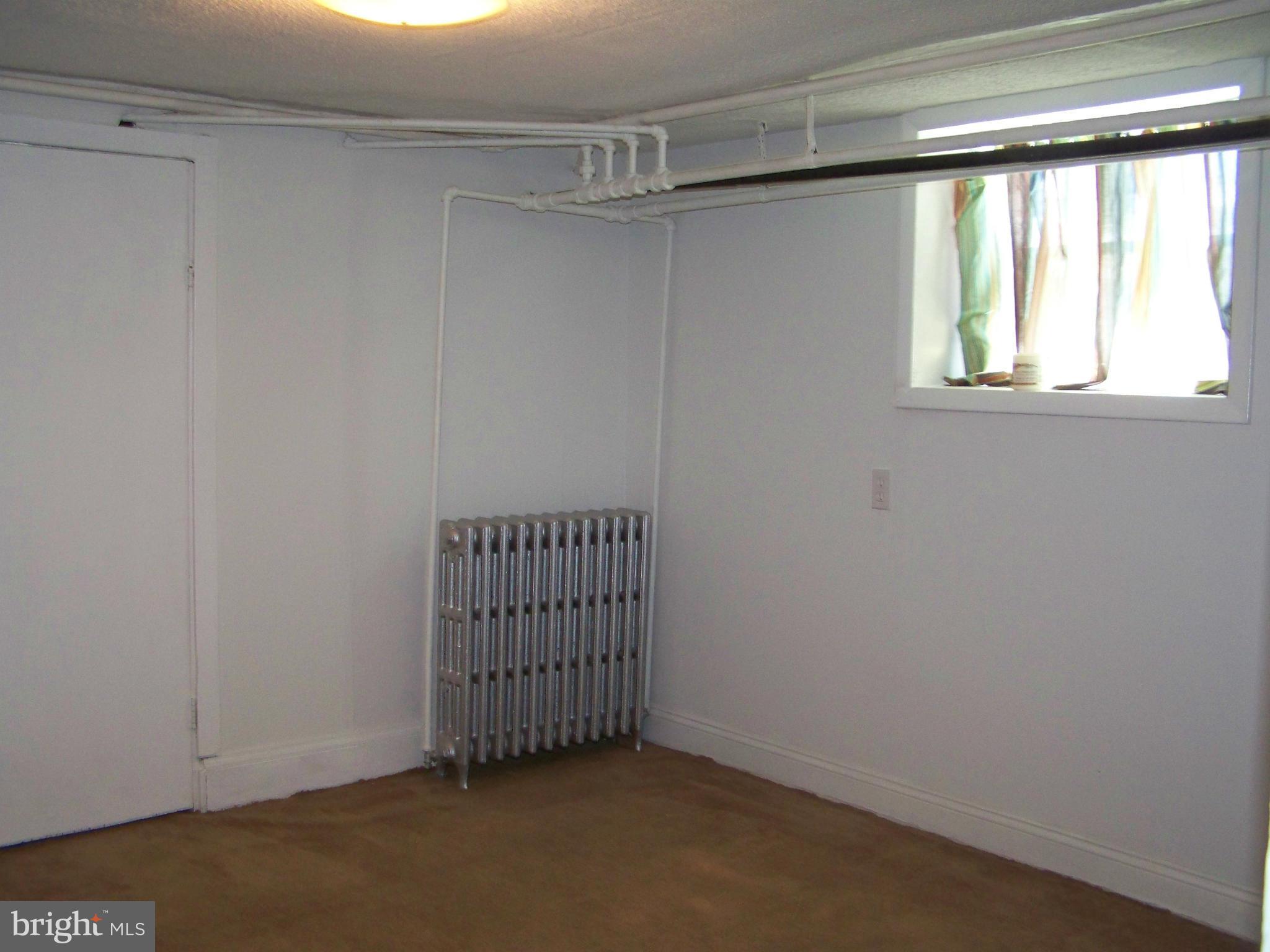 524 Rappolla Street Baltimore, MD 21224 - Photo 14 of 25 Family Room