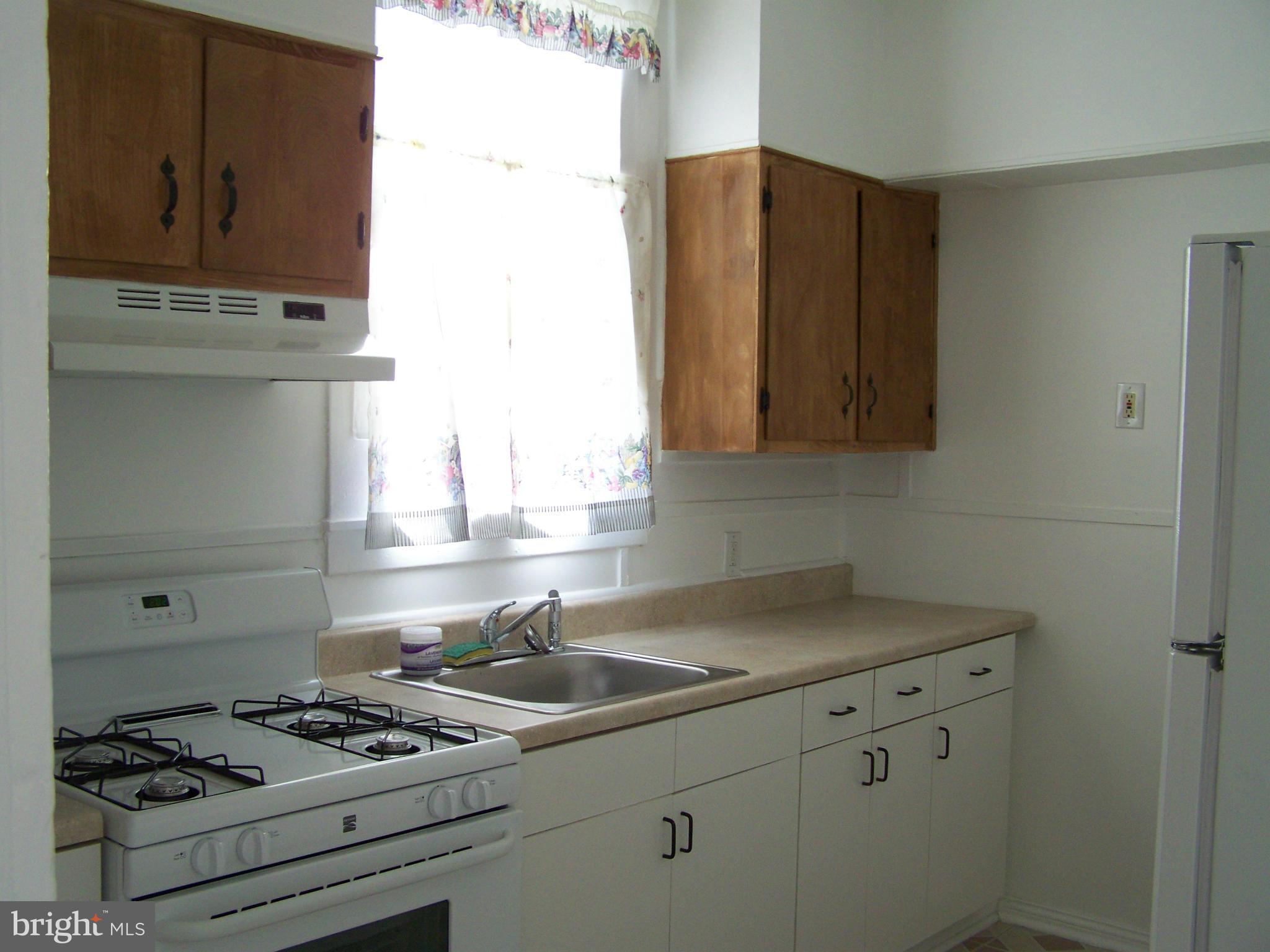 524 Rappolla Street Baltimore, MD 21224 - Photo 10 of 25 Kitchen