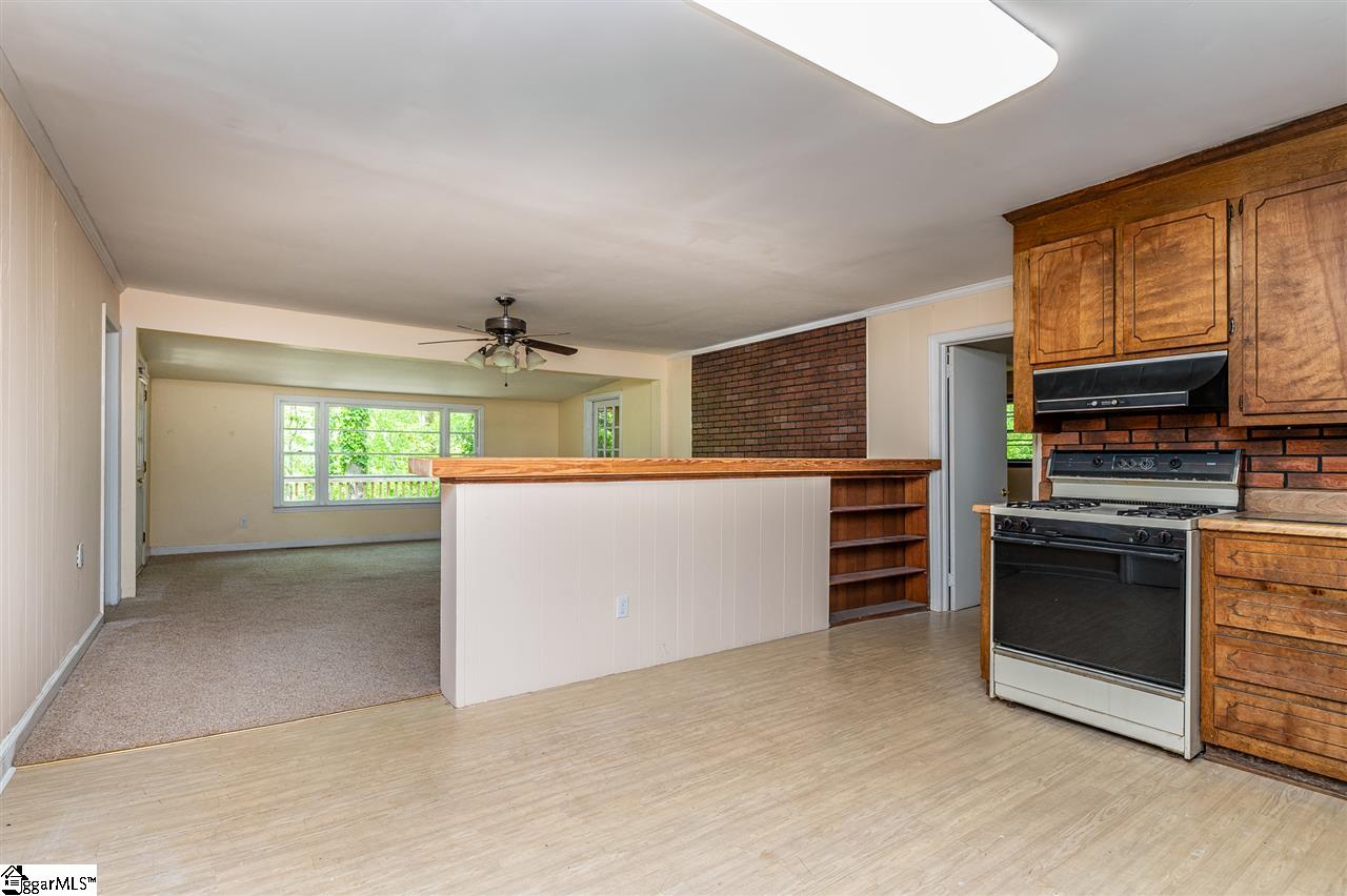 419 Brown Bottom Road Central, SC 29630 - Photo 6 of 35