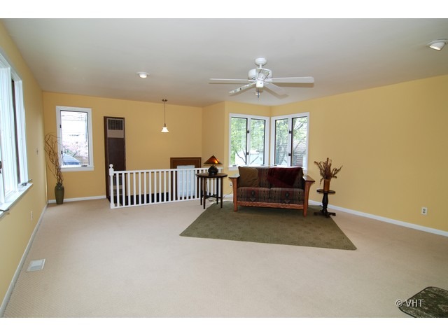 315 Herrick Road Riverside, IL 60546 - Photo 6 of 10