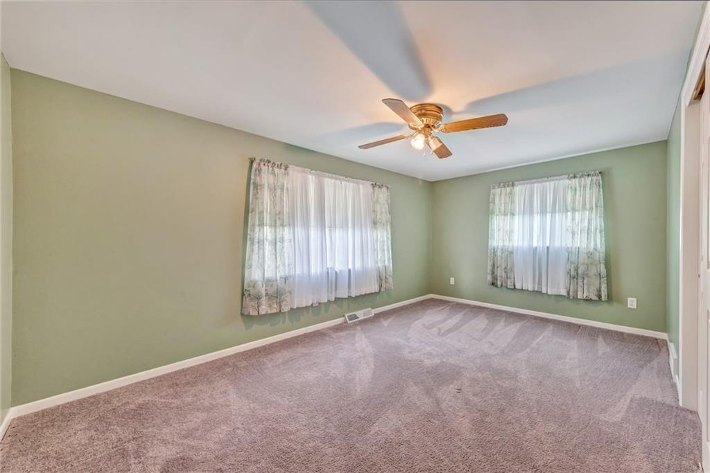 1640 Kennedy Road Imperial, PA 15126 - Photo 18 of 24 Gallery Image 18