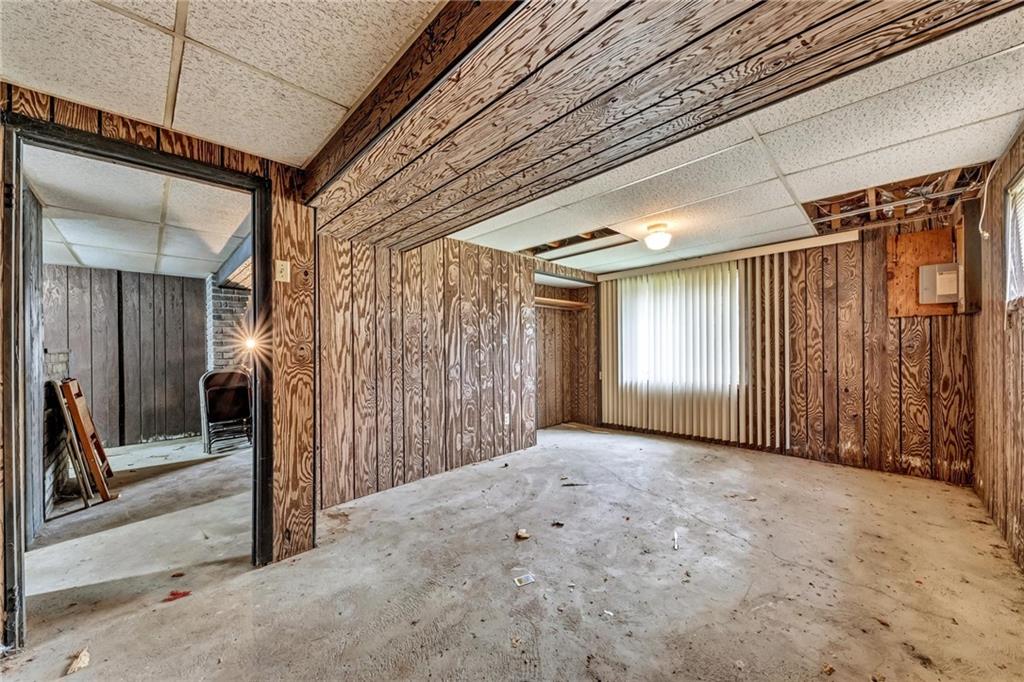 1640 Kennedy Road Imperial, PA 15126 - Photo 24 of 24 Gallery Image 24